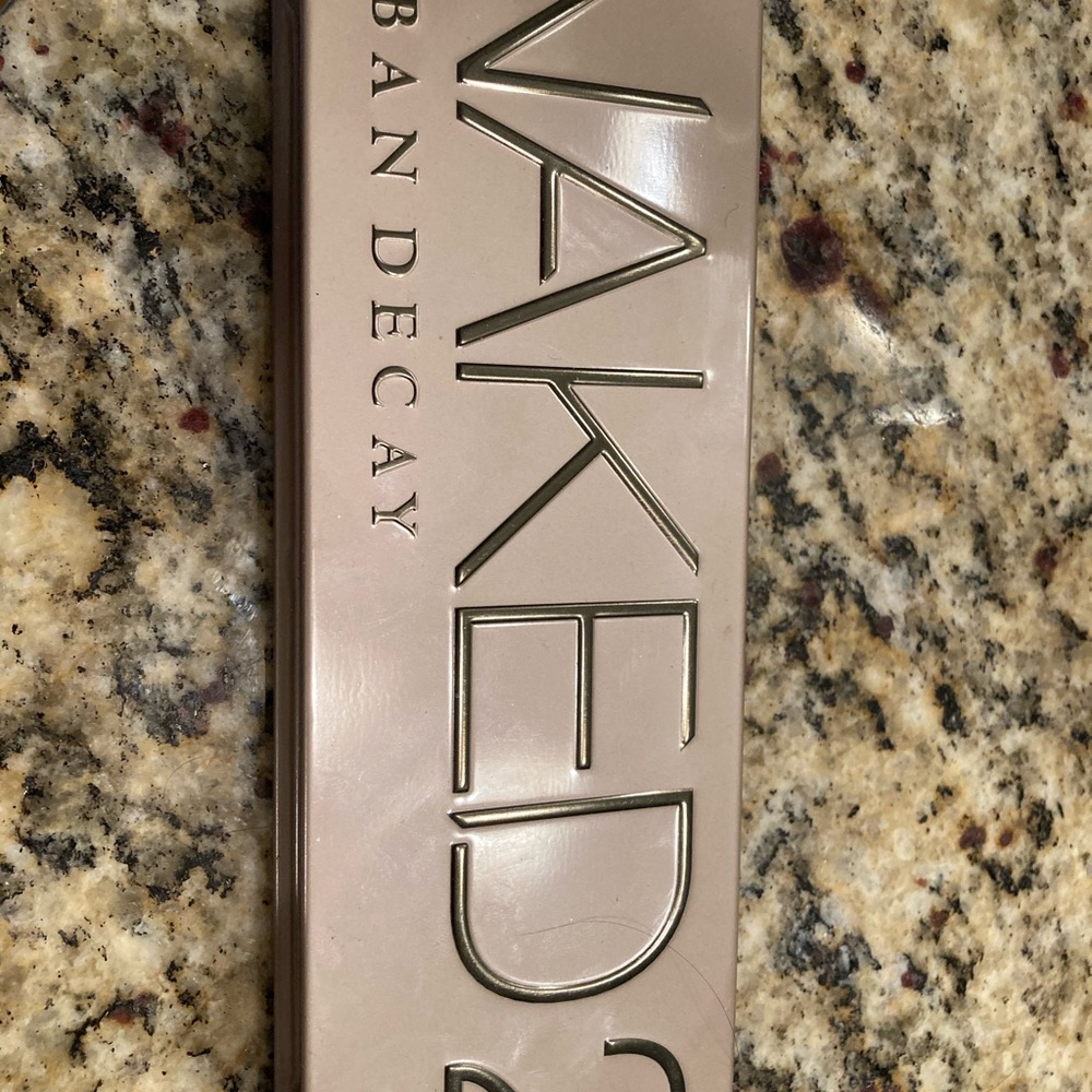 Urban Decay Naked 2